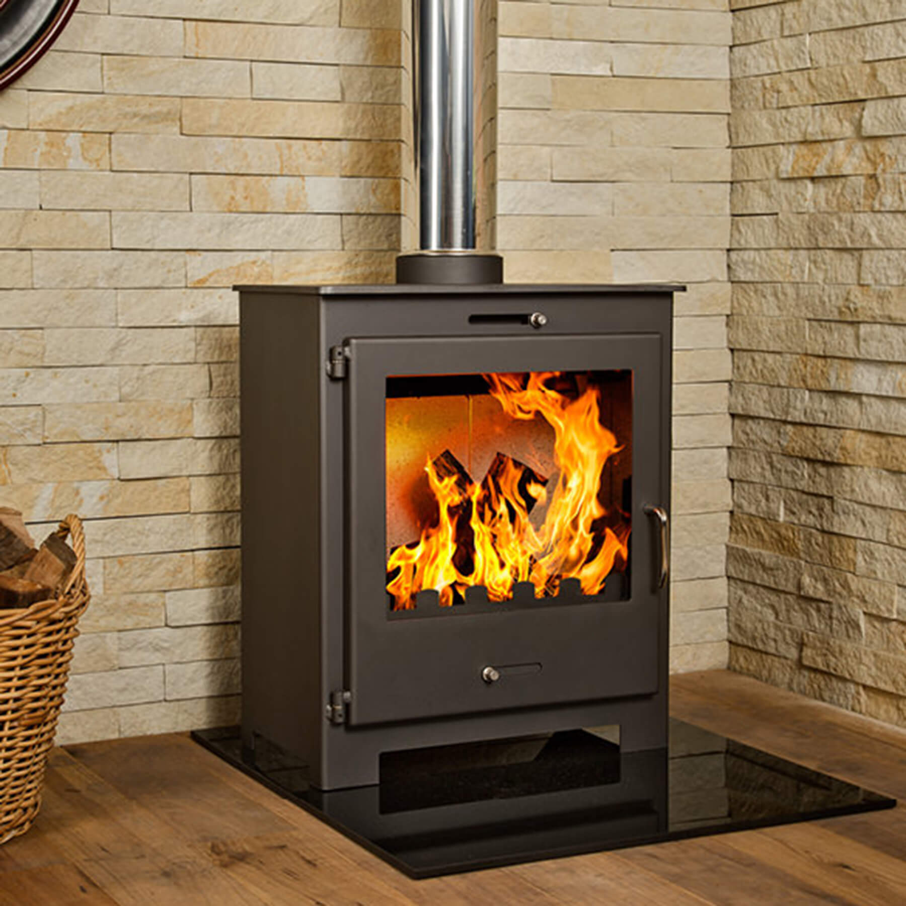 Hydrofire Nero Lux Combustion Stove (11kW)